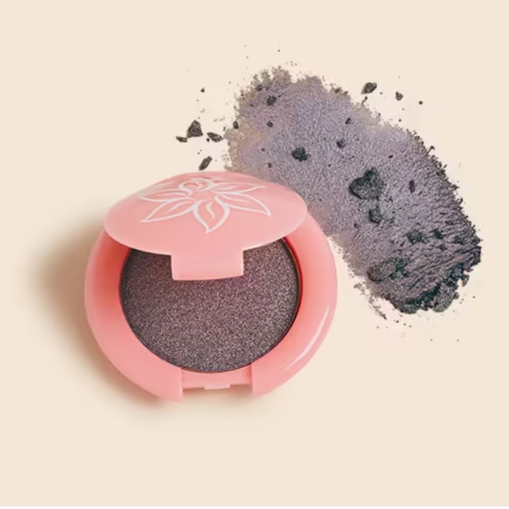 4/$25 Blossom Eyeshadow Dusty Miller *New*